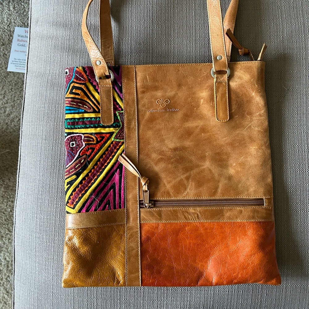 Colombian leather beautiful bag with Colombian fabric